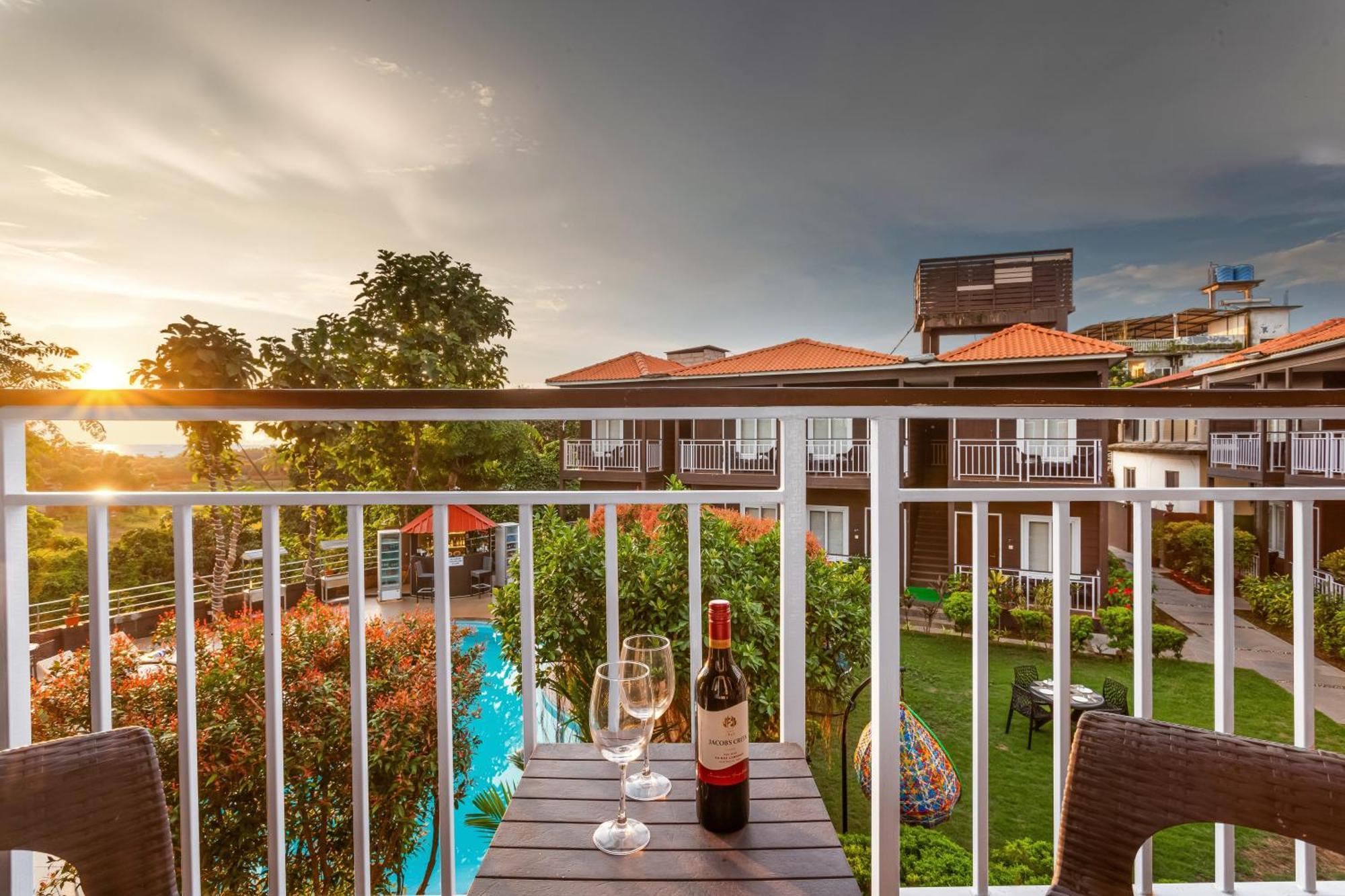 Aurum Resorts Morjim Ashvem Beach Экстерьер фото