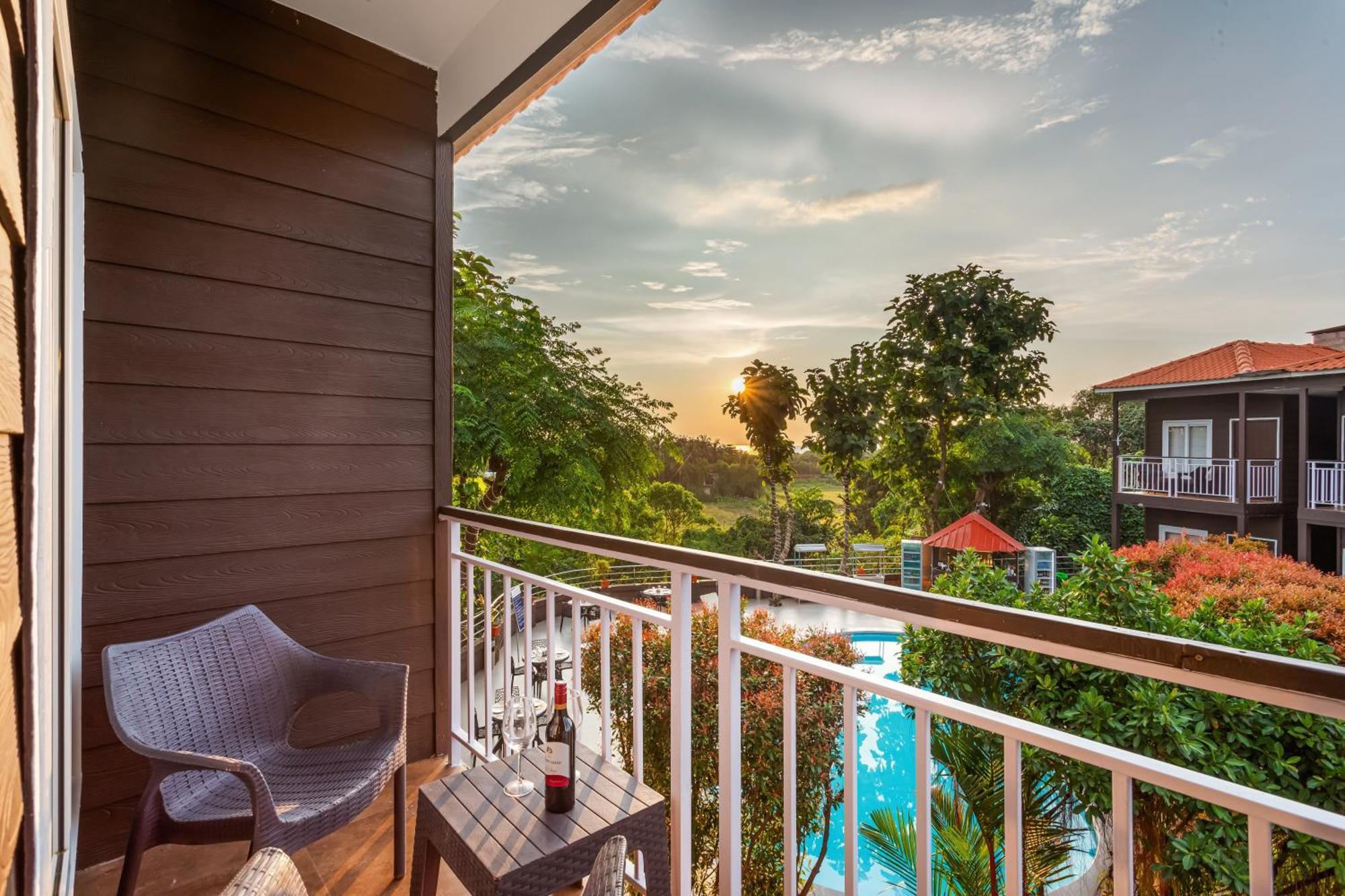 Aurum Resorts Morjim Ashvem Beach Экстерьер фото