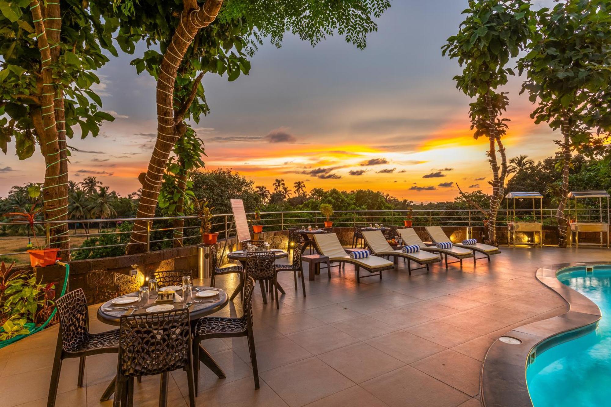 Aurum Resorts Morjim Ashvem Beach Экстерьер фото